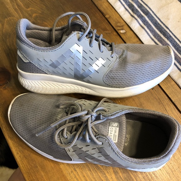 New balance size 1 youth - Picture 2 of 2